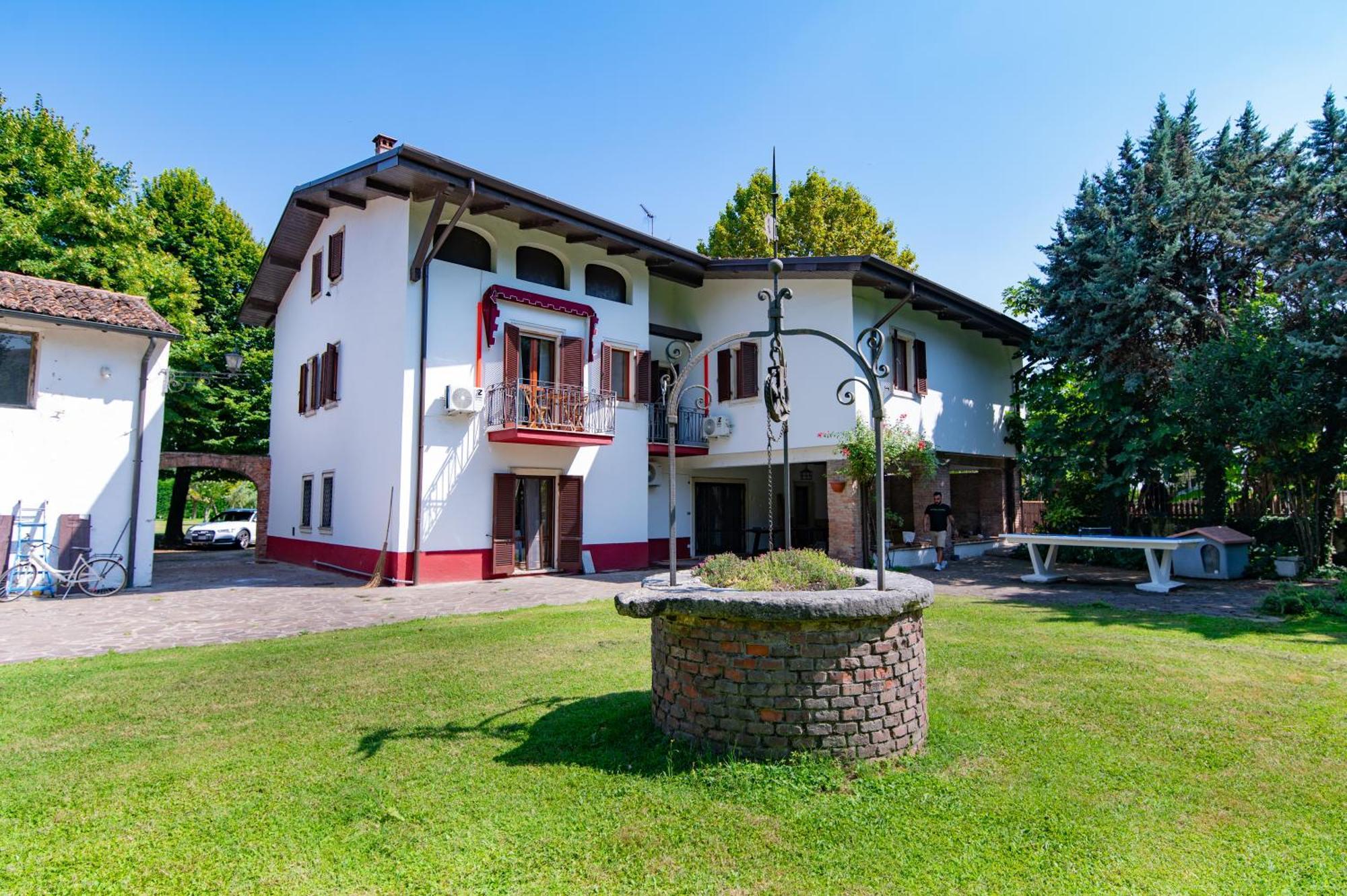 Villa Vitti'S - Verona Est Camping San Martino Buon Albergo Luaran gambar